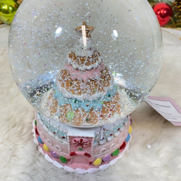 cupcakes & cashmere Holiday Cupcakes And Cashmere Gingerbread Tree